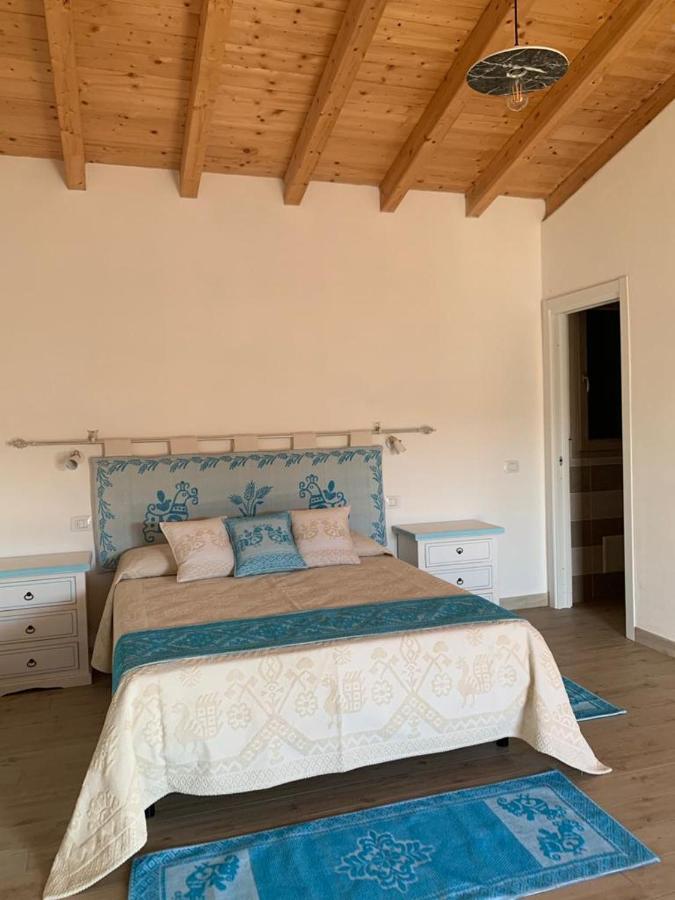 Tenute Venafiorita Loiri Porto San Paolo Extérieur photo