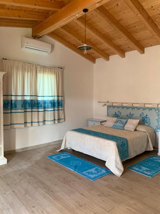 Tenute Venafiorita Loiri Porto San Paolo Extérieur photo